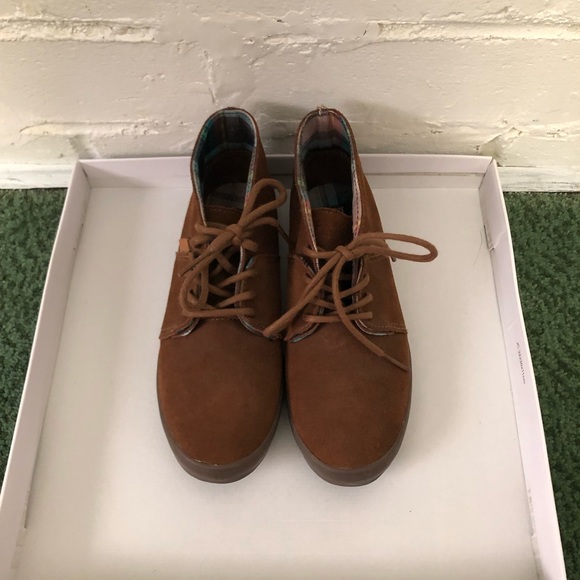 Vans - Picture 2 of 3